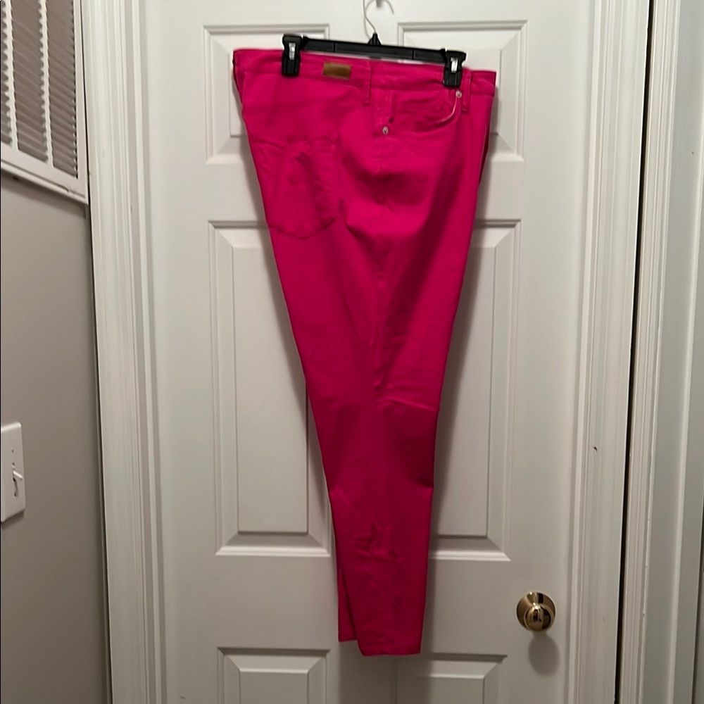 Crown & Ivy Fuchsia Pants